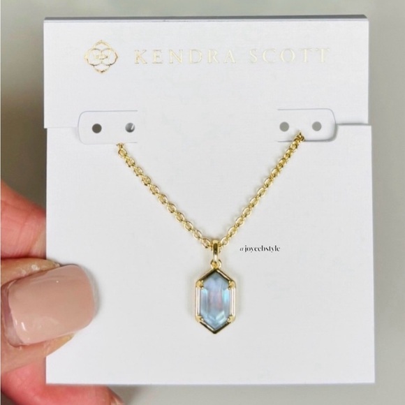 Kendra Scott Hallie Short Pendant Necklace Sky Blue Opalite Illusion Stone NWT - Picture 5 of 8